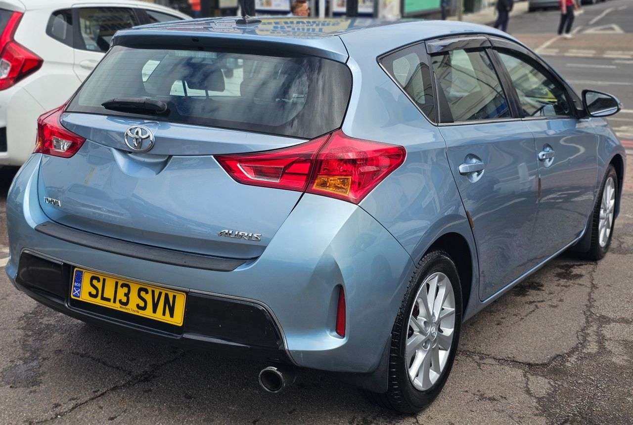 2013 TOYOTA AURIS 2013 TOYOTA AURIS