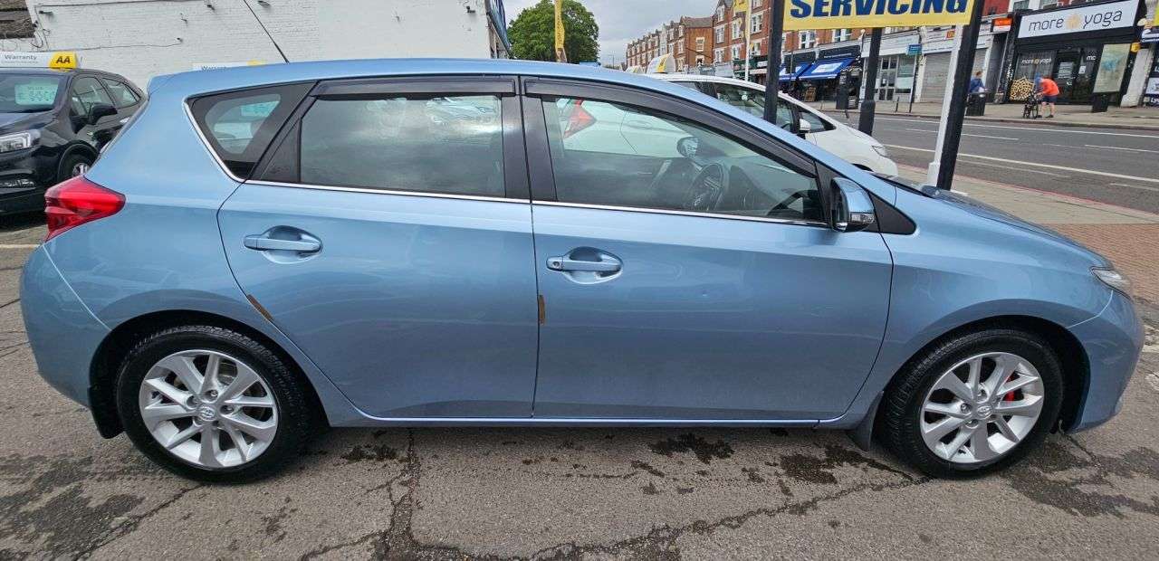 2013 TOYOTA AURIS 2013 TOYOTA AURIS