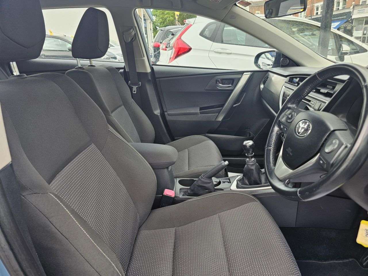2013 TOYOTA AURIS 2013 TOYOTA AURIS