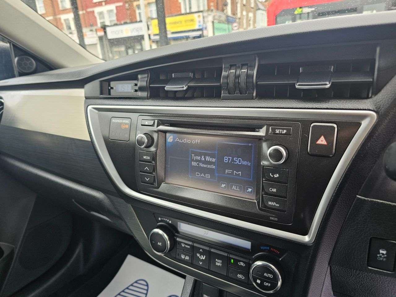2013 TOYOTA AURIS 2013 TOYOTA AURIS