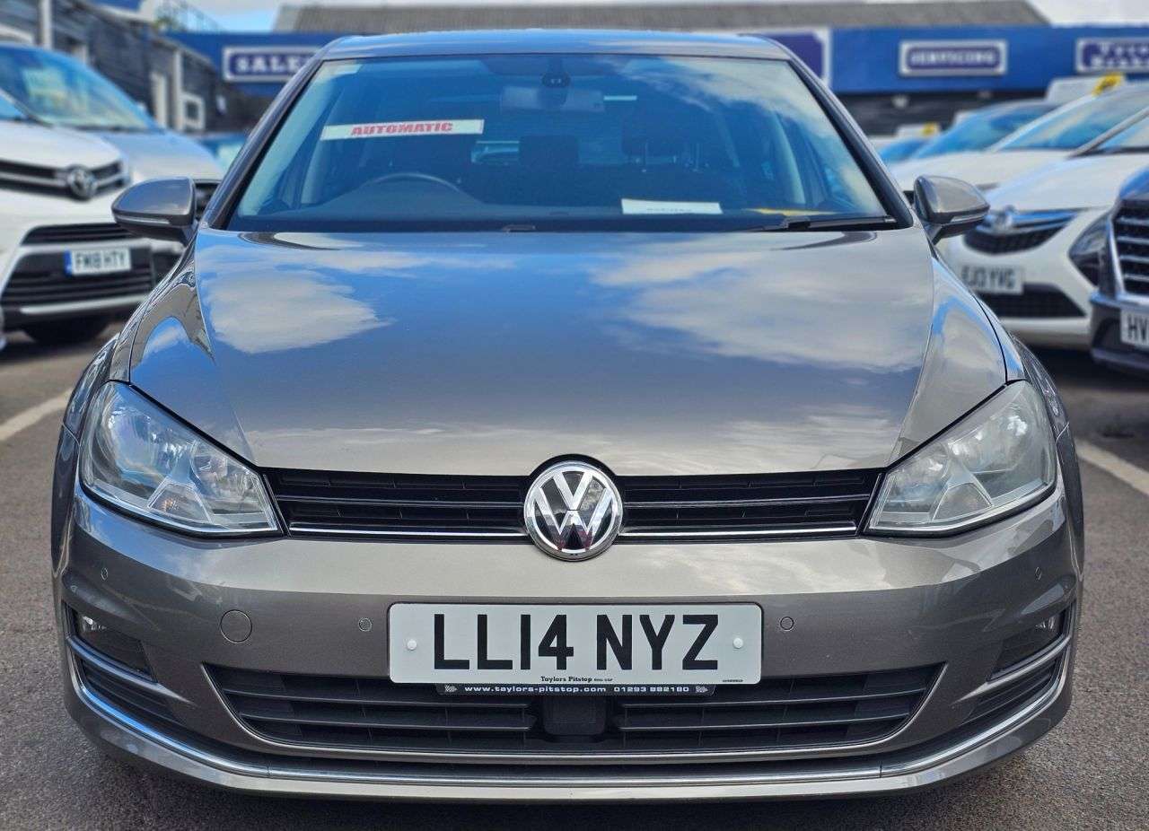 A 2014 VOLKSWAGEN GOLF 1.4 TSI BlueMotion Tech ACT GT Hatchback 5dr Petrol DSG Euro 6 (s/s) (140 p A 2014 VOLKSWAGEN GOLF 1.4 TSI BlueMotion Tech ACT GT Hatchback 5dr Petrol DSG Euro 6 (s/s) (140 p