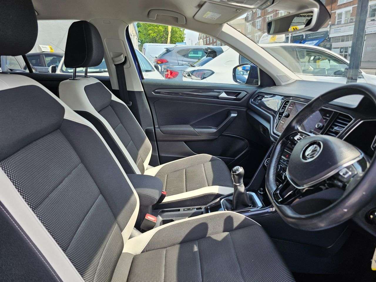 2018 VOLKSWAGEN T-ROC 2018 VOLKSWAGEN T-ROC