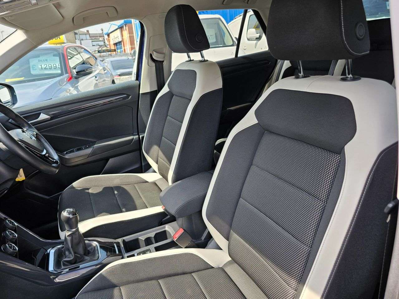 2018 VOLKSWAGEN T-ROC 2018 VOLKSWAGEN T-ROC