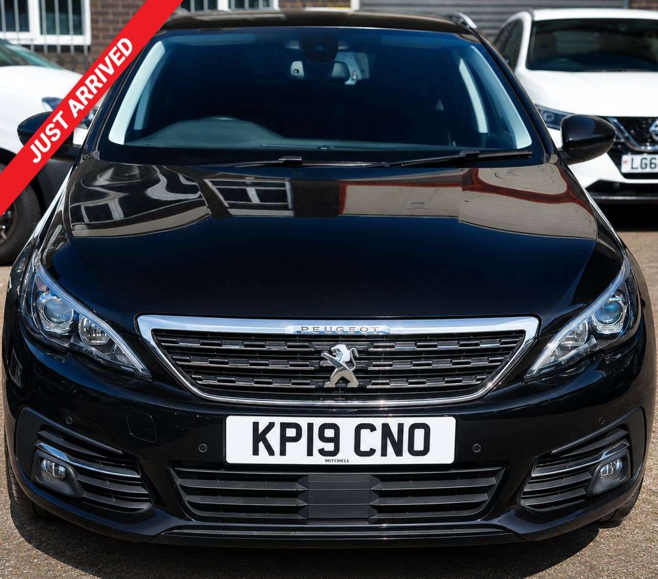 A 2019 PEUGEOT 308 SW AUTOMATIC 1.2 PureTech Tech Edition Estate 5dr Petrol EAT Euro 6 (s/s) (130 A 2019 PEUGEOT 308 SW AUTOMATIC 1.2 PureTech Tech Edition Estate 5dr Petrol EAT Euro 6 (s/s) (130