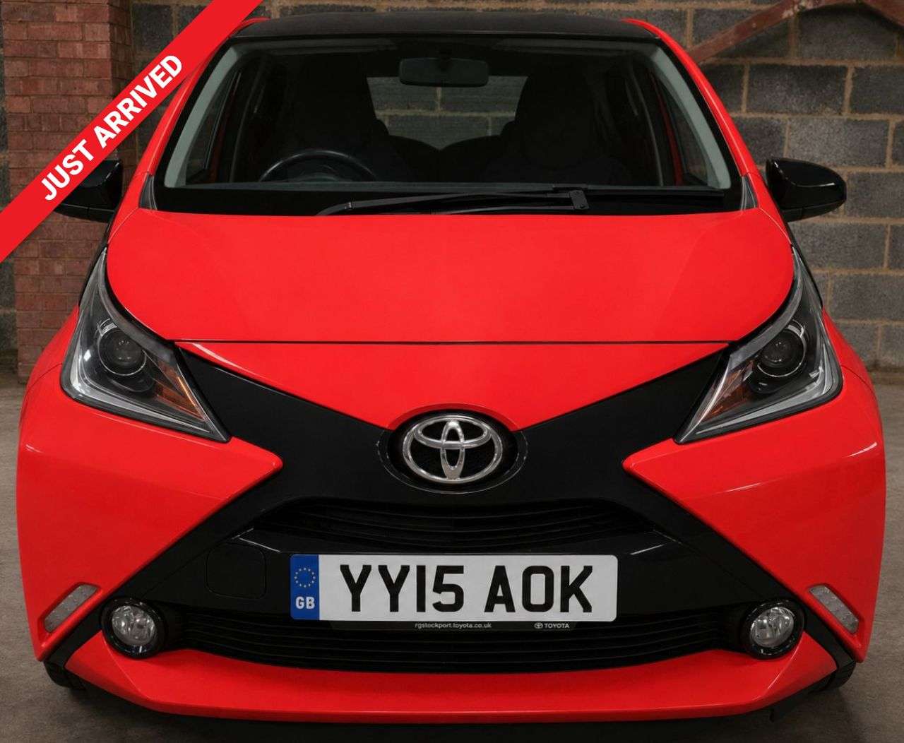 A 2015 TOYOTA AYGO AUTOMATIC 1.0 VVT-i x-cite Hatchback 5dr Petrol x-shift Euro 5 Euro 5 (68 p A 2015 TOYOTA AYGO AUTOMATIC 1.0 VVT-i x-cite Hatchback 5dr Petrol x-shift Euro 5 Euro 5 (68 p