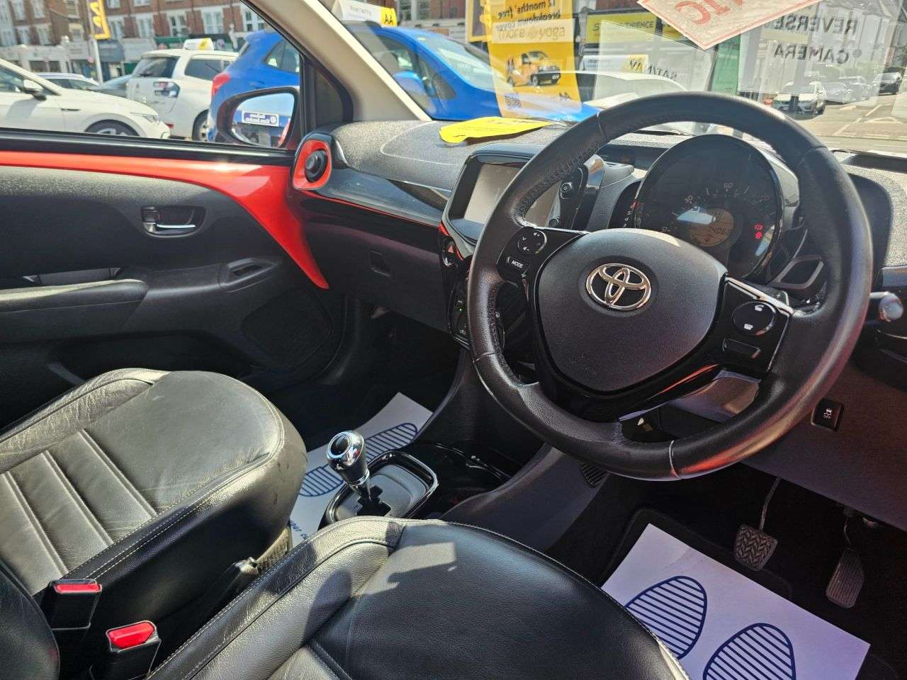 2015 TOYOTA AYGO 2015 TOYOTA AYGO