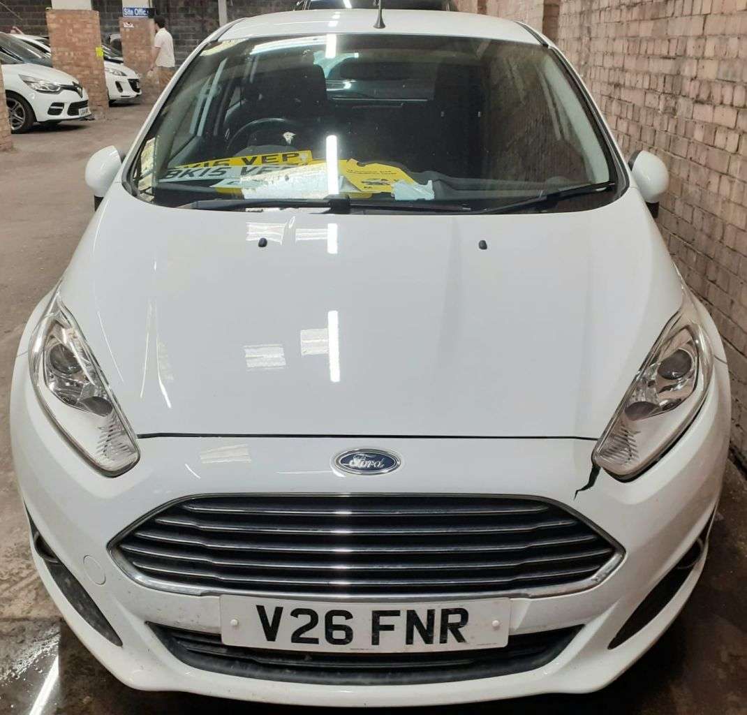 A 2015 FORD FIESTA AUTOMATIC 1.6 Zetec Hatchback 5dr Petrol Powershift Euro 6 (105 ps) VERY GO A 2015 FORD FIESTA AUTOMATIC 1.6 Zetec Hatchback 5dr Petrol Powershift Euro 6 (105 ps) VERY GO
