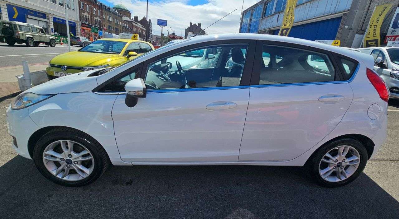 2015 FORD FIESTA 2015 FORD FIESTA