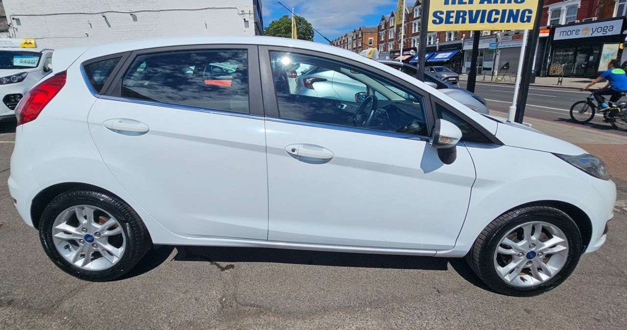 2015 FORD FIESTA 2015 FORD FIESTA