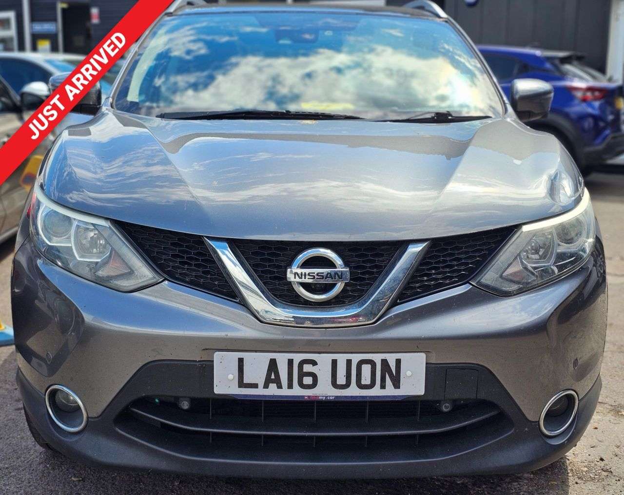 A 2016 NISSAN QASHQAI 1.2 DIG-T N-Connecta SUV 5dr Petrol Manual 2WD Euro 6 (s/s) (115 ps) PANORA A 2016 NISSAN QASHQAI 1.2 DIG-T N-Connecta SUV 5dr Petrol Manual 2WD Euro 6 (s/s) (115 ps) PANORA