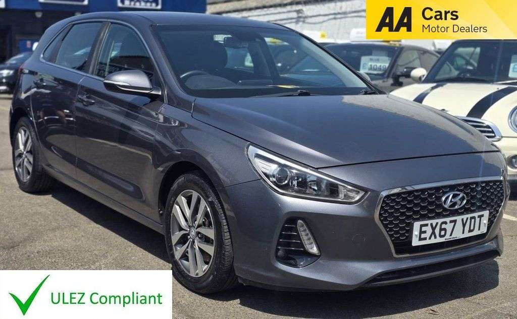 A 2017 HYUNDAI I30 1.0 T-GDi Blue Drive SE Nav Hatchback 5dr Petrol Manual Euro 6 (s/s) (120 p A 2017 HYUNDAI I30 1.0 T-GDi Blue Drive SE Nav Hatchback 5dr Petrol Manual Euro 6 (s/s) (120 p