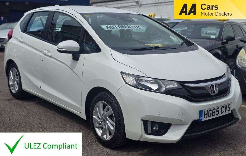 A 2015 HONDA JAZZ AUTOMATIC 1.3 i-VTEC SE Hatchback 5dr Petrol CVT Euro 6 (s/s) (102 ps) FULL A 2015 HONDA JAZZ AUTOMATIC 1.3 i-VTEC SE Hatchback 5dr Petrol CVT Euro 6 (s/s) (102 ps) FULL