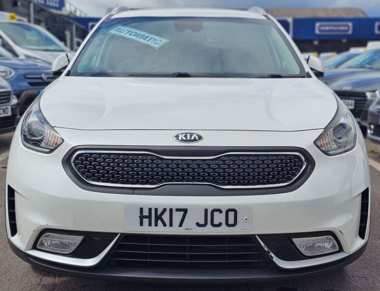 A 2017 KIA NIRO AUTOMATIC 1.6h GDi 2 SUV 5dr Petrol Hybrid DCT Euro 6 (s/s) (139 bhp) SAT/N A 2017 KIA NIRO AUTOMATIC 1.6h GDi 2 SUV 5dr Petrol Hybrid DCT Euro 6 (s/s) (139 bhp) SAT/N