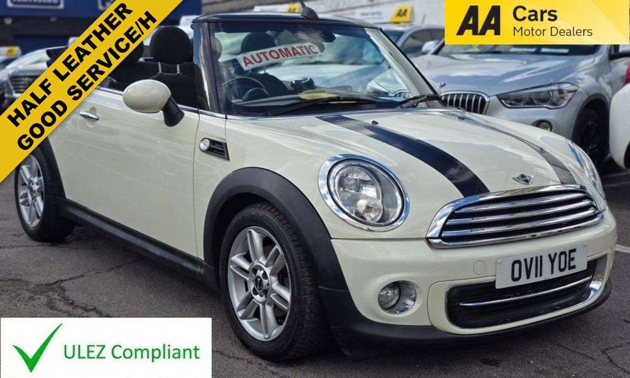 A 2011 MINI CONVERTIBLE AUTOMATIC 1.6 Cooper Convertible 2dr Petrol Steptronic Euro 5 (122 ps) HALF A 2011 MINI CONVERTIBLE AUTOMATIC 1.6 Cooper Convertible 2dr Petrol Steptronic Euro 5 (122 ps) HALF