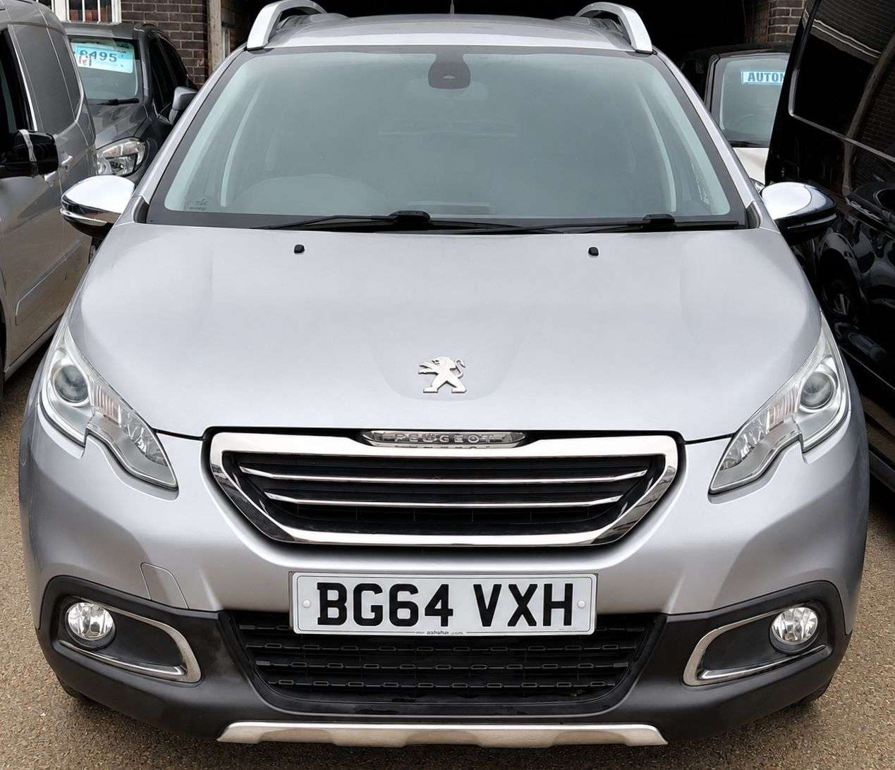 A 2014 PEUGEOT 2008 AUTOMATIC 1.2 e-VTi PureTech Allure SUV 5dr Petrol EGC Euro 5 (s/s) (82 ps) A 2014 PEUGEOT 2008 AUTOMATIC 1.2 e-VTi PureTech Allure SUV 5dr Petrol EGC Euro 5 (s/s) (82 ps)