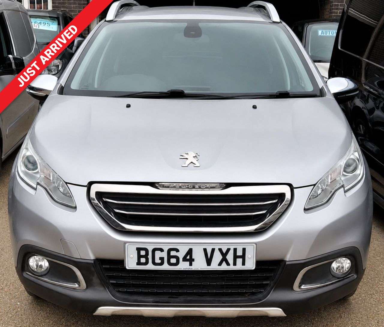 A 2014 PEUGEOT 2008 AUTOMATIC 1.2 e-VTi PureTech Allure SUV 5dr Petrol EGC Euro 5 (s/s) (82 ps) A 2014 PEUGEOT 2008 AUTOMATIC 1.2 e-VTi PureTech Allure SUV 5dr Petrol EGC Euro 5 (s/s) (82 ps)
