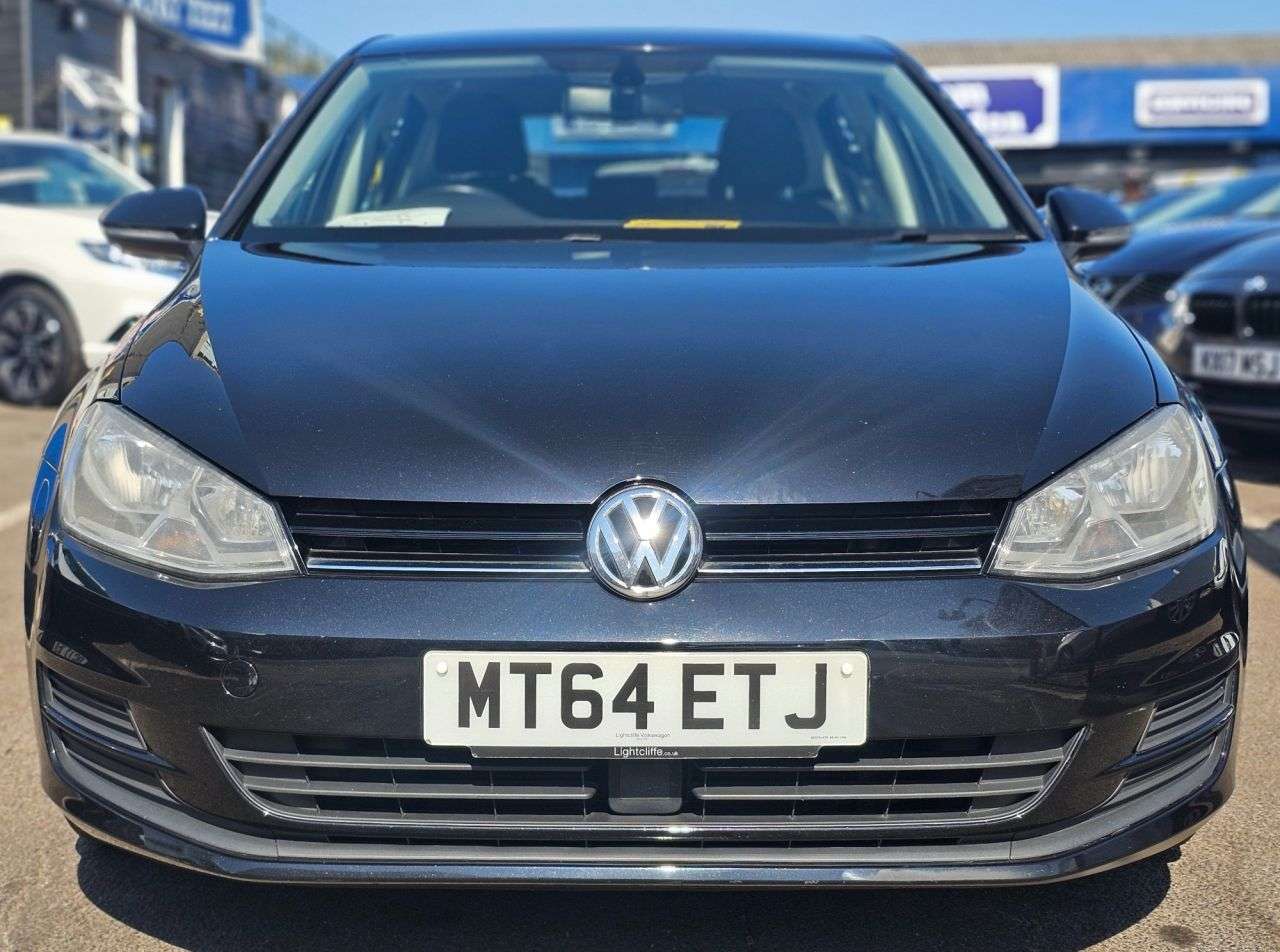 A 2014 VOLKSWAGEN GOLF AUTOMATIC 1.4 TSI BlueMotion Tech SE Hatchback 5dr Petrol DSG Euro 5 (s/s) A 2014 VOLKSWAGEN GOLF AUTOMATIC 1.4 TSI BlueMotion Tech SE Hatchback 5dr Petrol DSG Euro 5 (s/s)