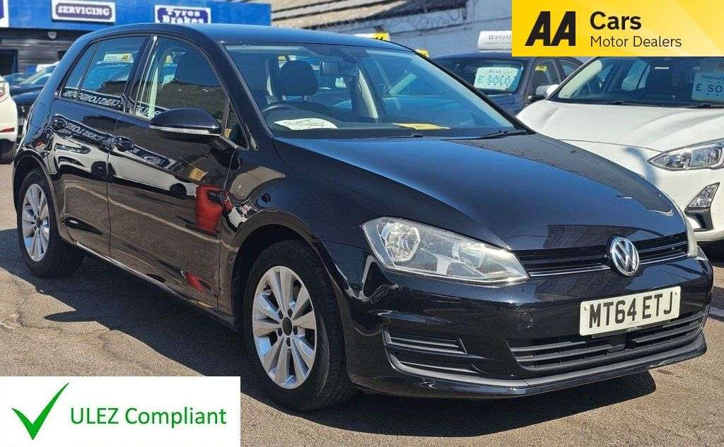 A 2014 VOLKSWAGEN GOLF AUTOMATIC 1.4 TSI BlueMotion Tech SE Hatchback 5dr Petrol DSG Euro 5 (s/s) A 2014 VOLKSWAGEN GOLF AUTOMATIC 1.4 TSI BlueMotion Tech SE Hatchback 5dr Petrol DSG Euro 5 (s/s)