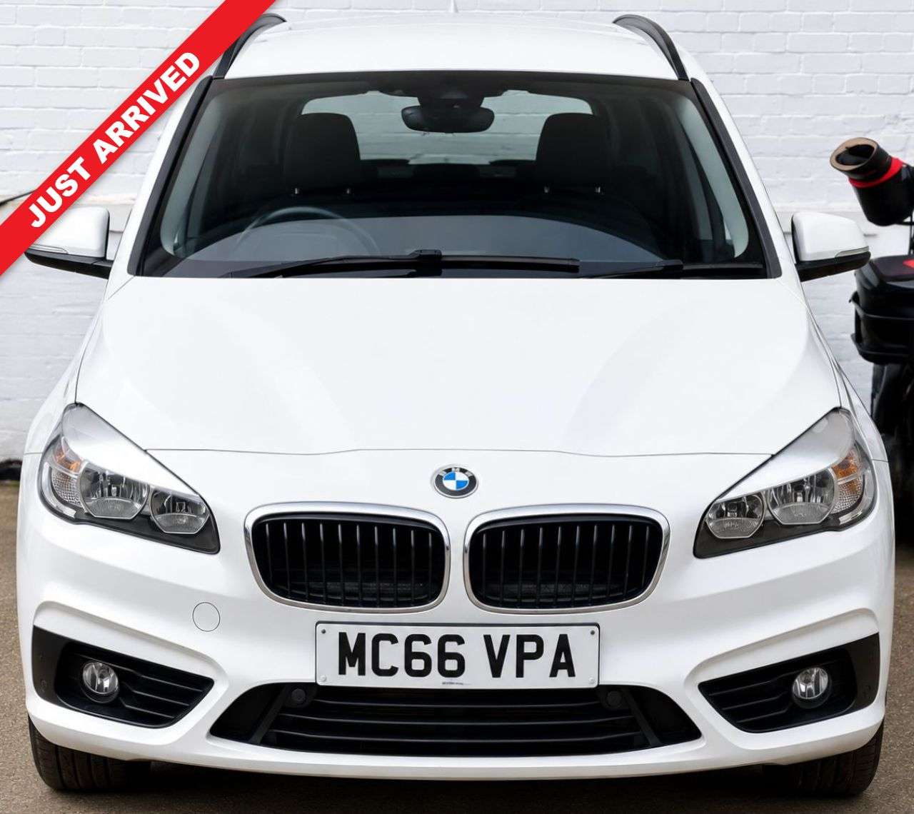A 2017 BMW 2 SERIES GRAN TOURER AUTOMATIC 2.0 220i Sport MPV 5dr Petrol Auto Euro 6 (s/s) (192 ps) VERY GOO A 2017 BMW 2 SERIES GRAN TOURER AUTOMATIC 2.0 220i Sport MPV 5dr Petrol Auto Euro 6 (s/s) (192 ps) VERY GOO