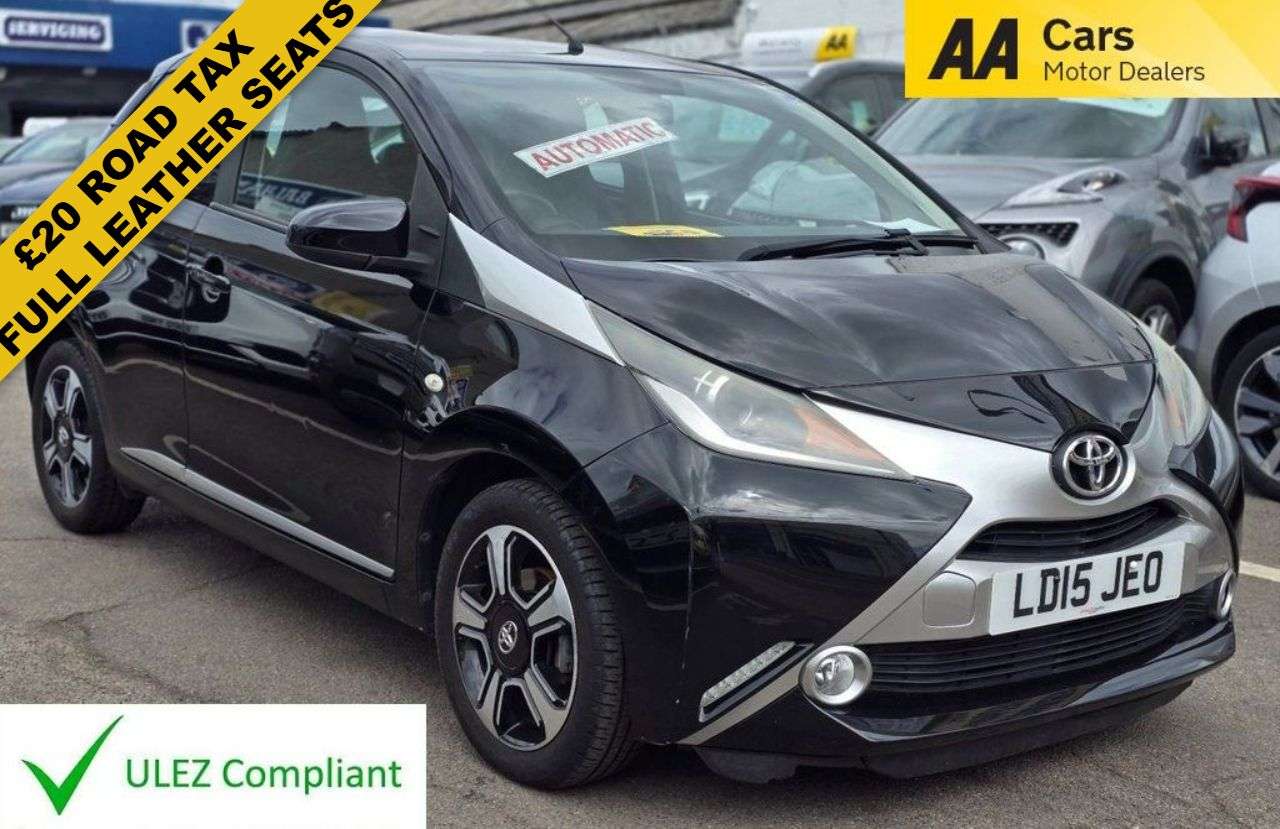 A 2015 TOYOTA AYGO AUTOMATIC 1.0 VVT-i x-clusiv Hatchback 5dr Petrol x-shift Euro 5 Euro 5 (68 A 2015 TOYOTA AYGO AUTOMATIC 1.0 VVT-i x-clusiv Hatchback 5dr Petrol x-shift Euro 5 Euro 5 (68