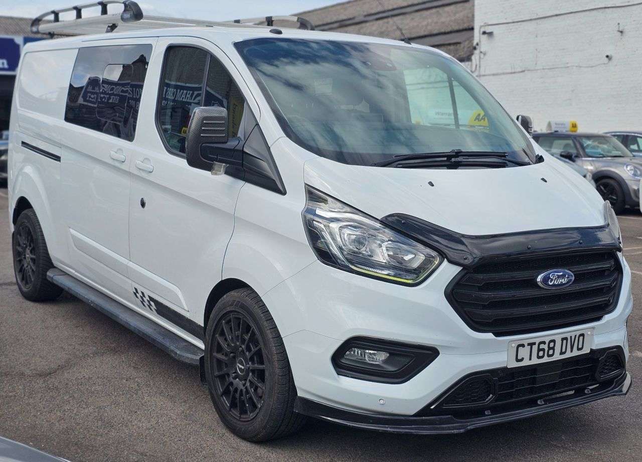 A 2019 FORD TRANSIT CUSTOM AUTOMATIC 2.0 320 EcoBlue Limited Crew Van Double Cab 5dr Diesel Auto L2 H1 A 2019 FORD TRANSIT CUSTOM AUTOMATIC 2.0 320 EcoBlue Limited Crew Van Double Cab 5dr Diesel Auto L2 H1