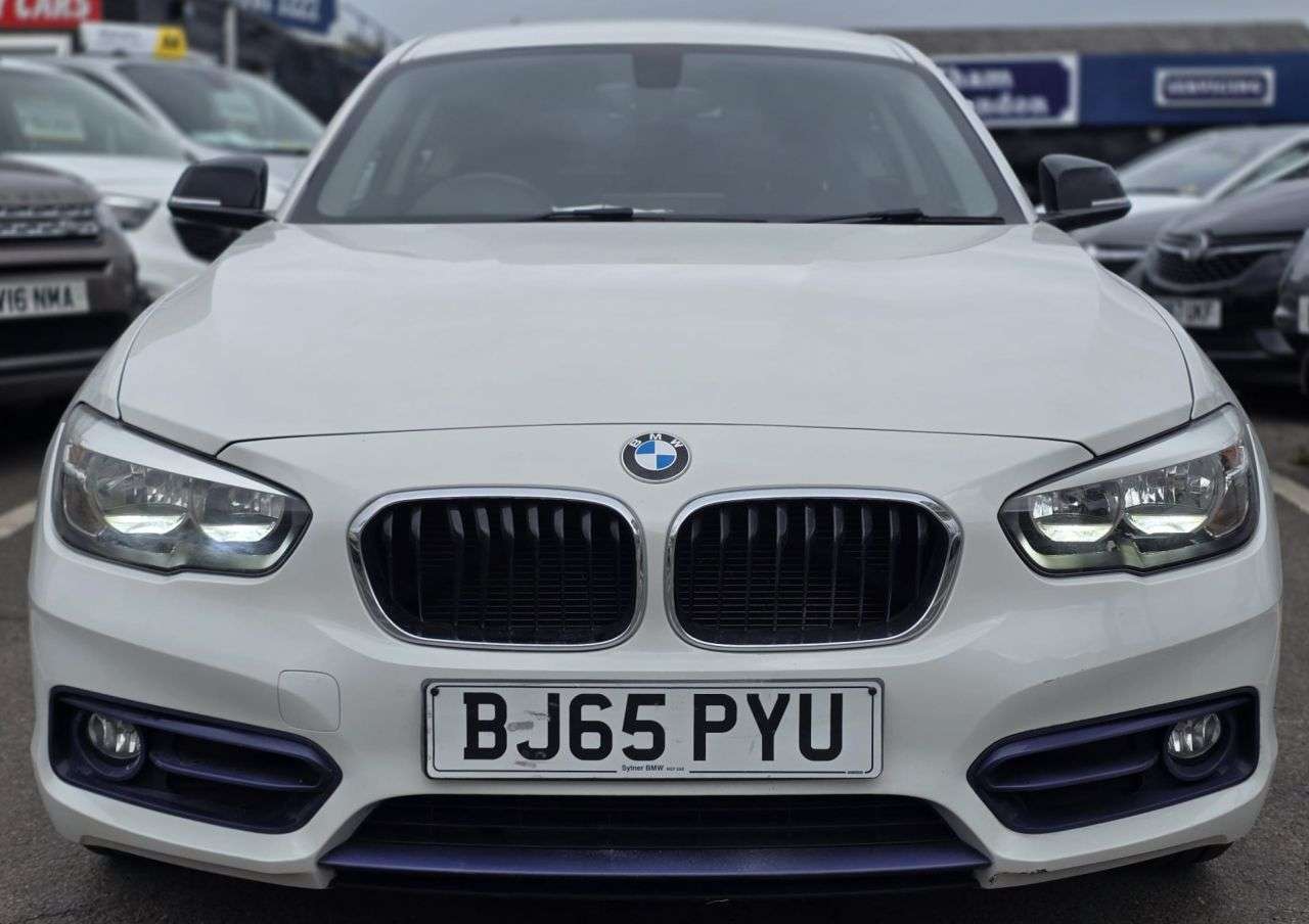 A 2015 BMW 1 SERIES 1.6 120i Sport Hatchback 3dr Petrol Auto Euro 6 (s/s) (177 ps) FULL SERVICE A 2015 BMW 1 SERIES 1.6 120i Sport Hatchback 3dr Petrol Auto Euro 6 (s/s) (177 ps) FULL SERVICE