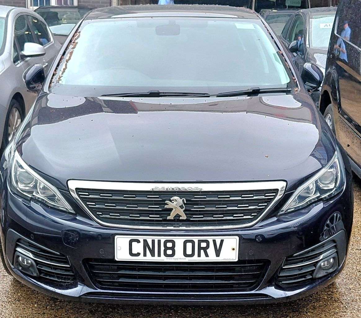 A 2018 PEUGEOT 308 1.2 PureTech Allure Hatchback 5dr Petrol EAT Euro 6 (s/s) (130 ps) CRUISE,U A 2018 PEUGEOT 308 1.2 PureTech Allure Hatchback 5dr Petrol EAT Euro 6 (s/s) (130 ps) CRUISE,U