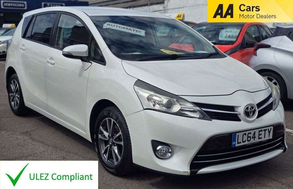 A 2014 TOYOTA VERSO 1.8 AUTOMATIC V-Matic Icon MPV 5dr Petrol Multidrive S Euro 5 Euro 5 (147 p A 2014 TOYOTA VERSO 1.8 AUTOMATIC V-Matic Icon MPV 5dr Petrol Multidrive S Euro 5 Euro 5 (147 p