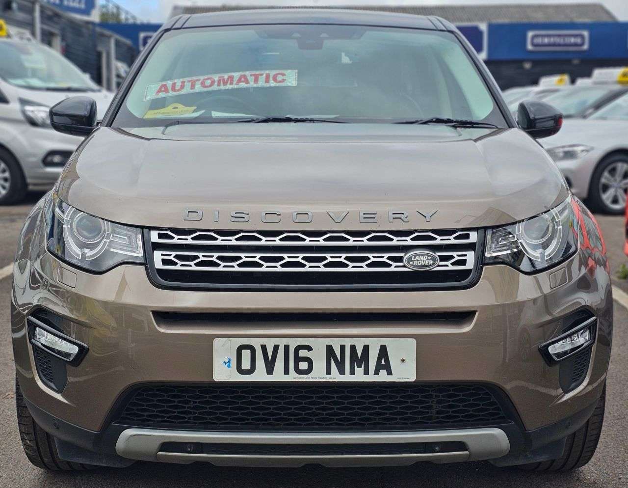A 2016 LAND ROVER DISCOVERY SPORT AUTOMATIC 7 SEATER 2.0 TD4 HSE SUV 5dr Diesel Auto 4WD Euro 6 (s/s) (180 ps A 2016 LAND ROVER DISCOVERY SPORT AUTOMATIC 7 SEATER 2.0 TD4 HSE SUV 5dr Diesel Auto 4WD Euro 6 (s/s) (180 ps