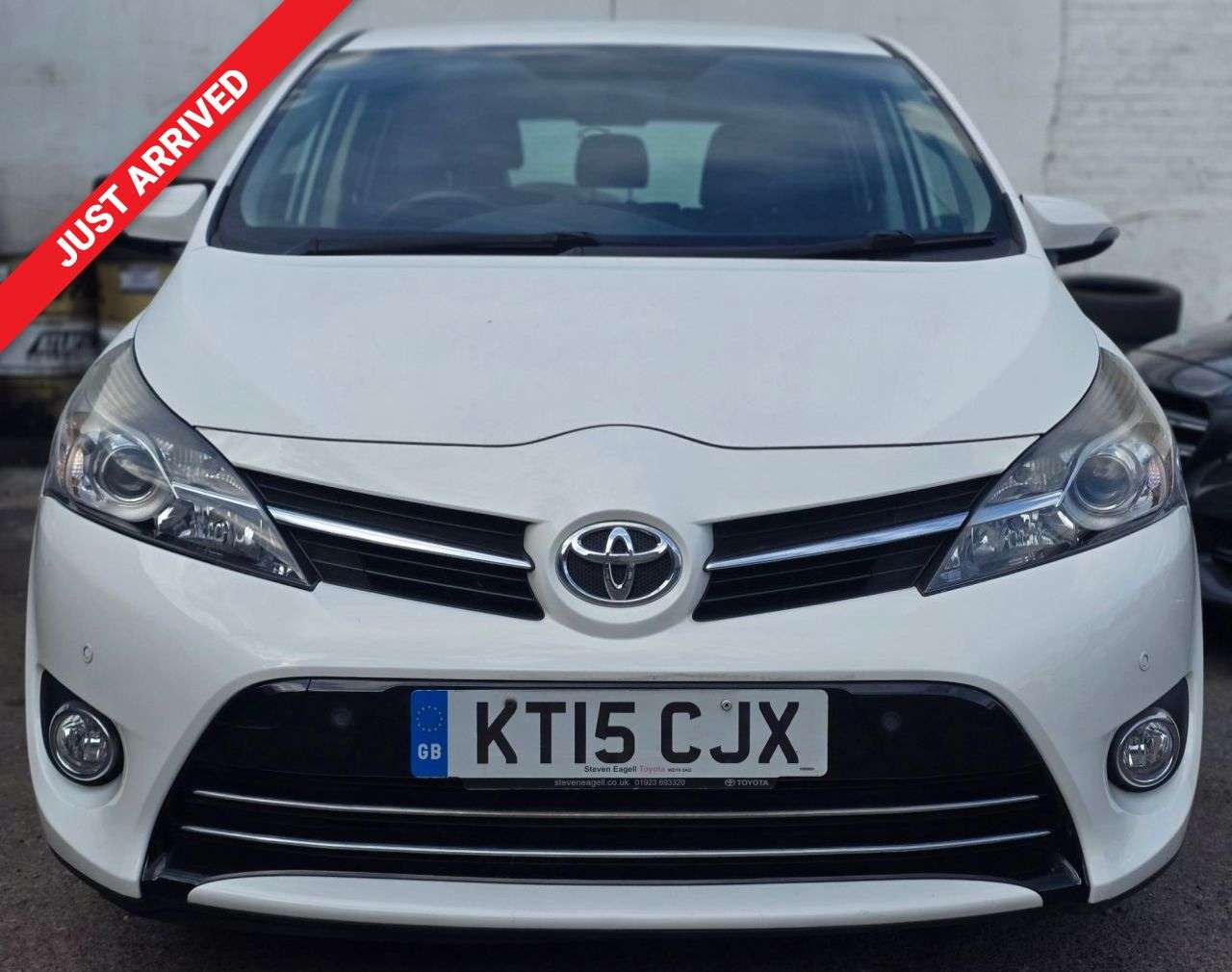 A 2015 TOYOTA VERSO 7 SEATER AUTOMATIC 1.8 V-Matic Trend MPV 5dr Petrol Multidrive S Euro 6 (14 A 2015 TOYOTA VERSO 7 SEATER AUTOMATIC 1.8 V-Matic Trend MPV 5dr Petrol Multidrive S Euro 6 (14