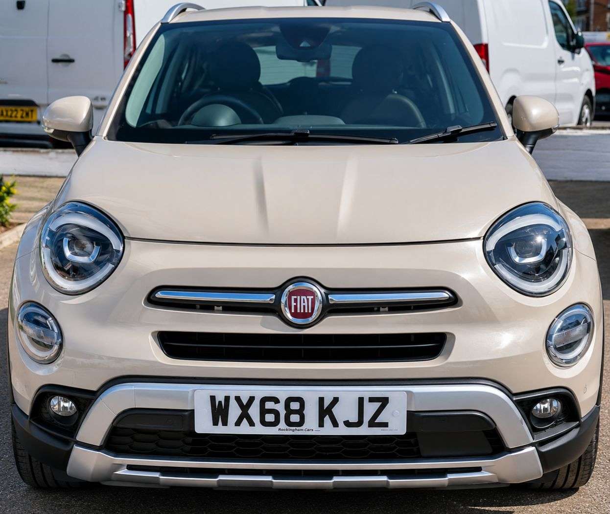 A 2018 FIAT 500X AUTOMATIC 1.3L 5d AUTO 148 BHP HALF LEATHER,REVERSE CAM A 2018 FIAT 500X AUTOMATIC 1.3L 5d AUTO 148 BHP HALF LEATHER,REVERSE CAM