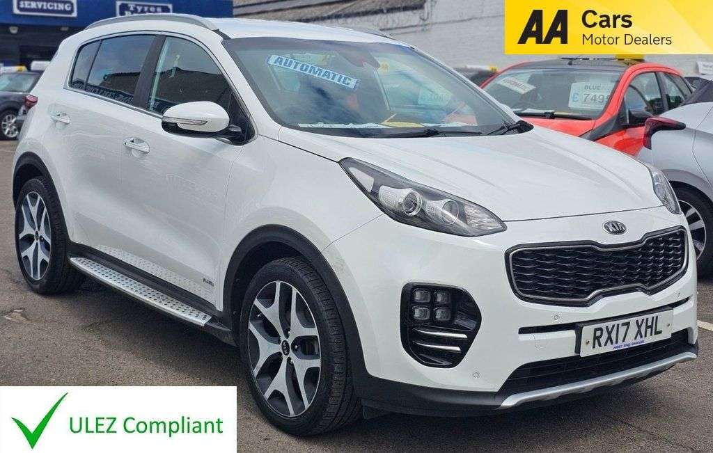 A 2017 KIA SPORTAGE 1.6 AUTOMATIC T-GDi GT-Line SUV 5dr Petrol DCT AWD Euro 6 (174 bhp) HALF LE A 2017 KIA SPORTAGE 1.6 AUTOMATIC T-GDi GT-Line SUV 5dr Petrol DCT AWD Euro 6 (174 bhp) HALF LE
