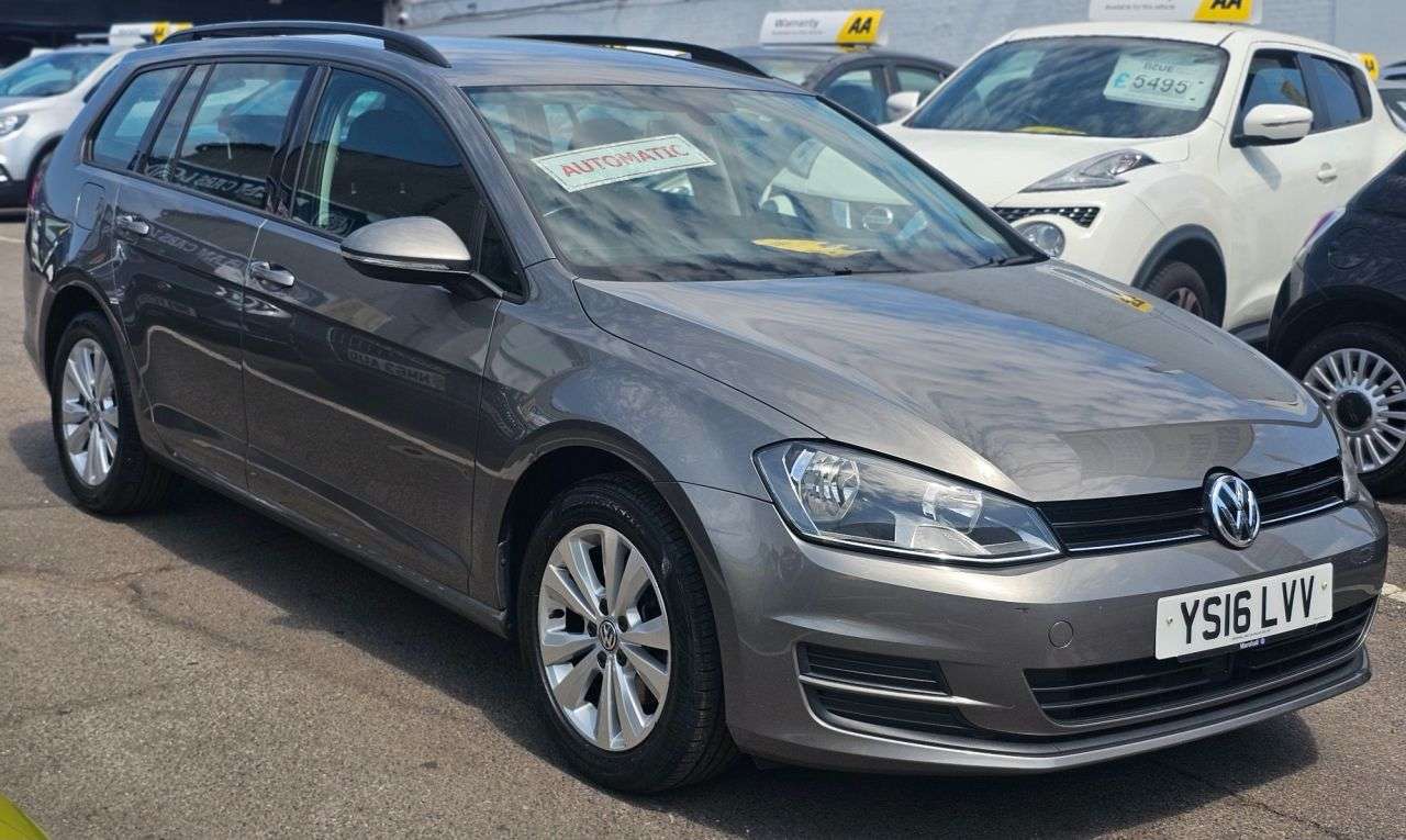 A 2016 VOLKSWAGEN GOLF AUTOMATIC 1.4 TSI BlueMotion Tech SE Estate 5dr Petrol DSG Euro 6 (s/s) (12 A 2016 VOLKSWAGEN GOLF AUTOMATIC 1.4 TSI BlueMotion Tech SE Estate 5dr Petrol DSG Euro 6 (s/s) (12