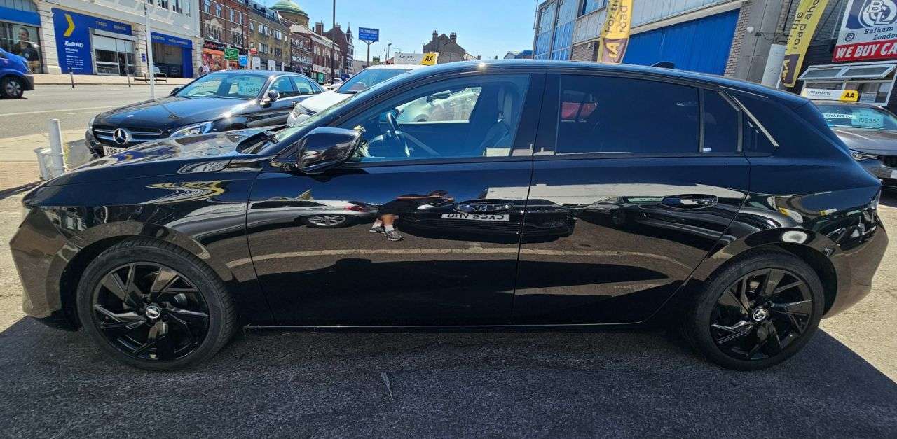 A 2023 VAUXHALL ASTRA 1.2 AUTOMATIC Turbo GS Hatchback 5dr Petrol Auto Euro 6 (s/s) (130 ps) HALF A 2023 VAUXHALL ASTRA 1.2 AUTOMATIC Turbo GS Hatchback 5dr Petrol Auto Euro 6 (s/s) (130 ps) HALF