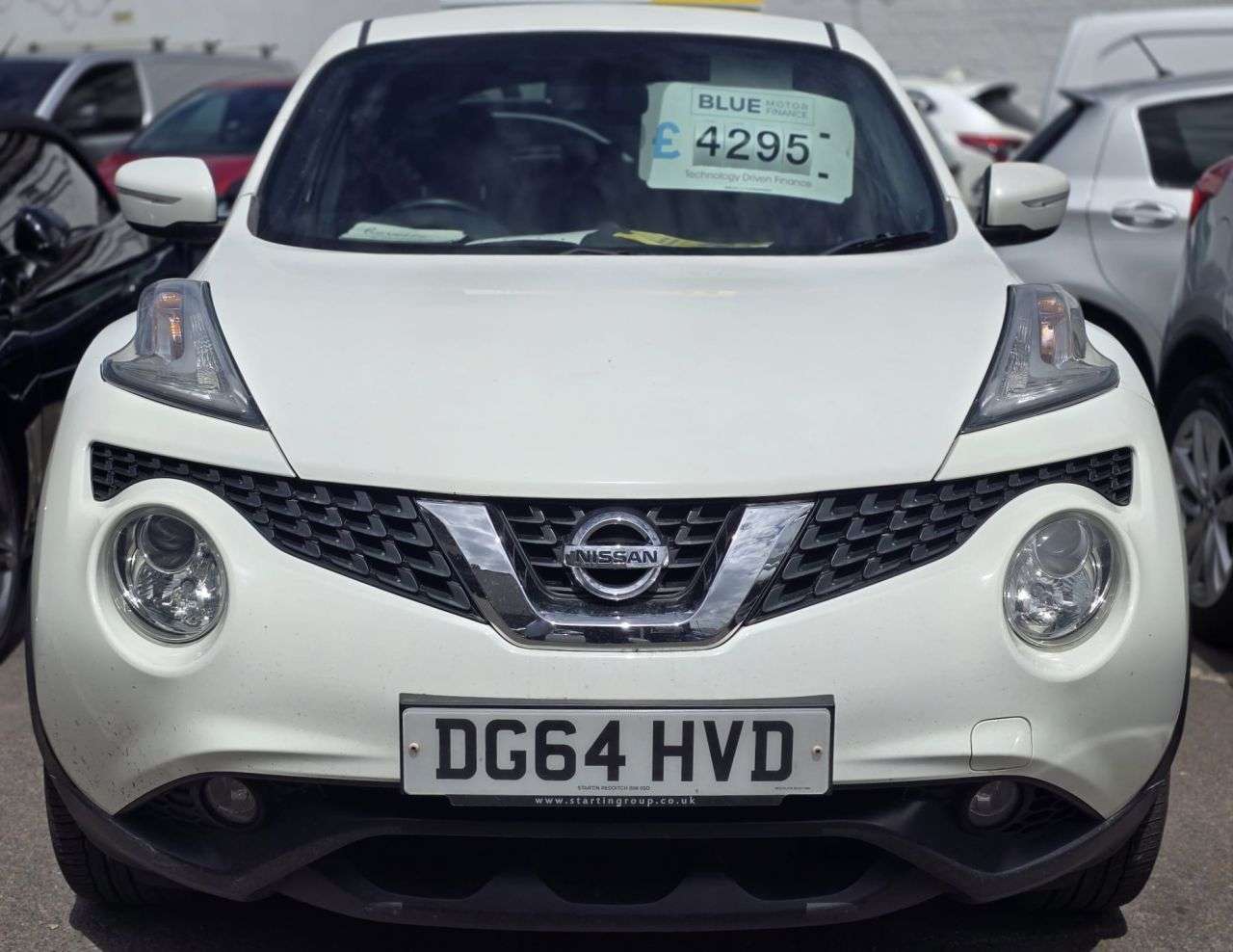 A 2014 NISSAN JUKE 1.2 DIG-T Acenta Premium SUV 5dr Petrol Manual 6Spd Euro 5 (s/s) (115 ps) S A 2014 NISSAN JUKE 1.2 DIG-T Acenta Premium SUV 5dr Petrol Manual 6Spd Euro 5 (s/s) (115 ps) S