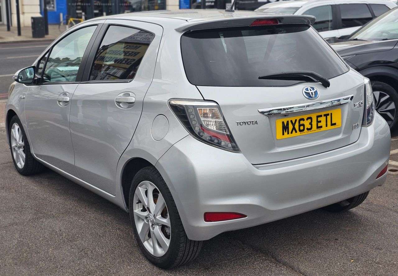 2013 TOYOTA YARIS 2013 TOYOTA YARIS