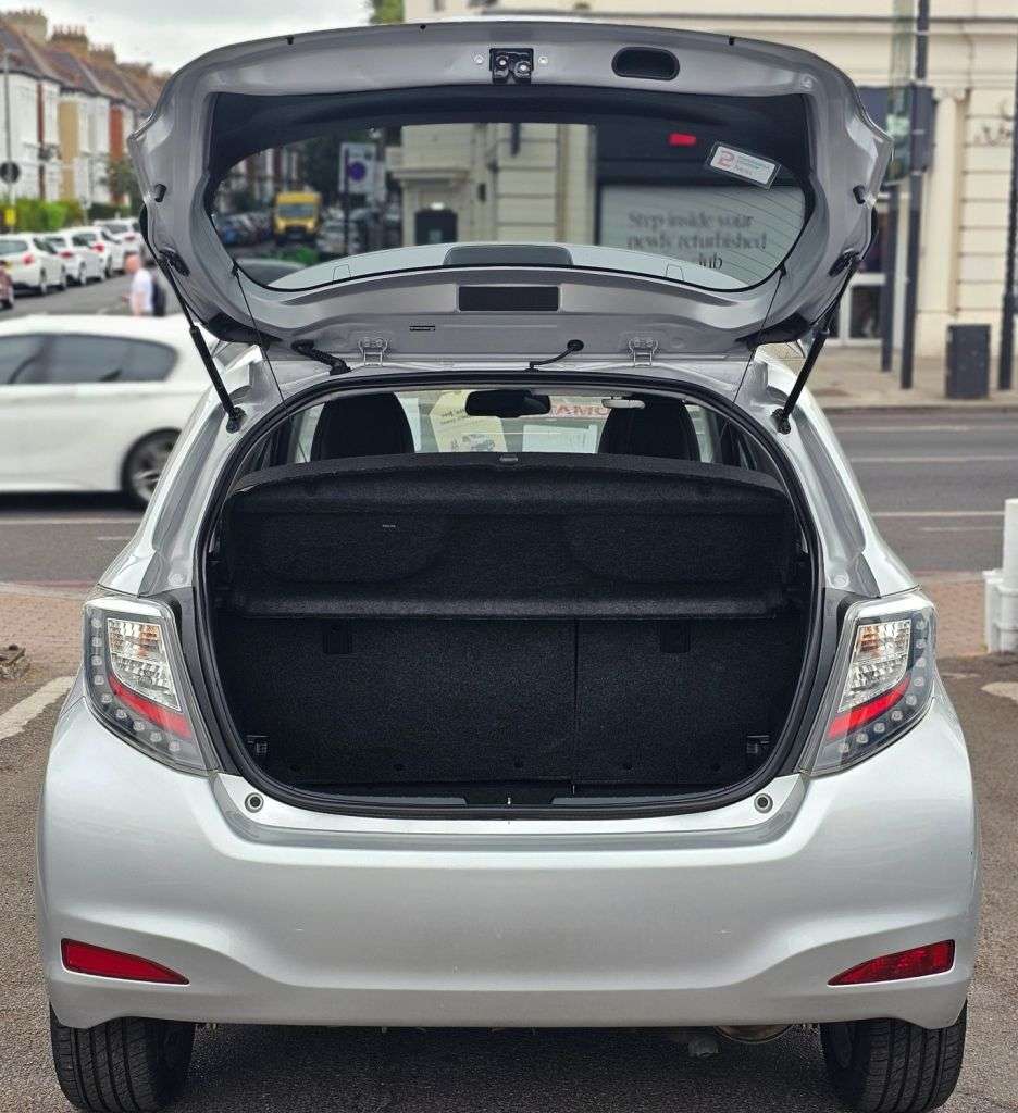 2013 TOYOTA YARIS 2013 TOYOTA YARIS