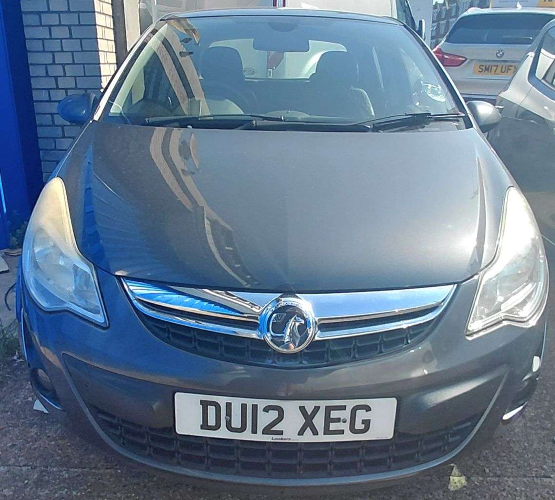 A 2012 VAUXHALL CORSA 1.4 16V SE Hatchback 5dr Petrol Manual Wide Ratio Euro 5 (100 ps) FULL SERV A 2012 VAUXHALL CORSA 1.4 16V SE Hatchback 5dr Petrol Manual Wide Ratio Euro 5 (100 ps) FULL SERV