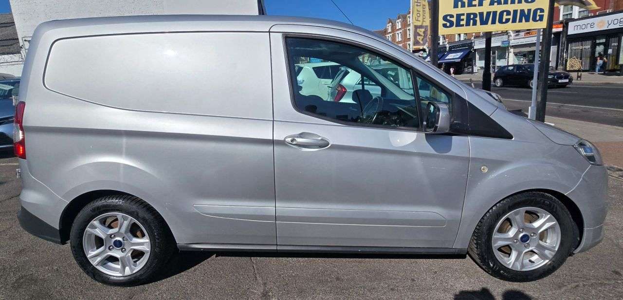 2019 FORD TRANSIT COURIER 2019 FORD TRANSIT COURIER