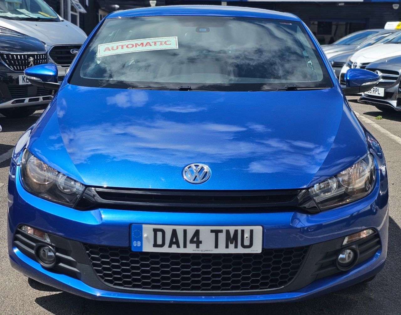 A 2014 VOLKSWAGEN SCIROCCO 2.0 AUTOMATIC TSI GT Hatchback 3dr Petrol DSG Euro 5 (Leather, Nav) (210 ps A 2014 VOLKSWAGEN SCIROCCO 2.0 AUTOMATIC TSI GT Hatchback 3dr Petrol DSG Euro 5 (Leather, Nav) (210 ps