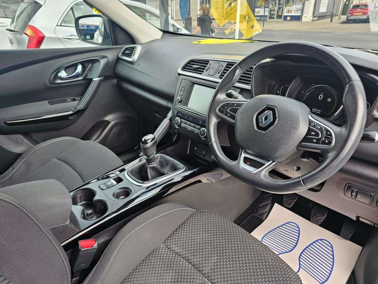 2017 RENAULT KADJAR 2017 RENAULT KADJAR