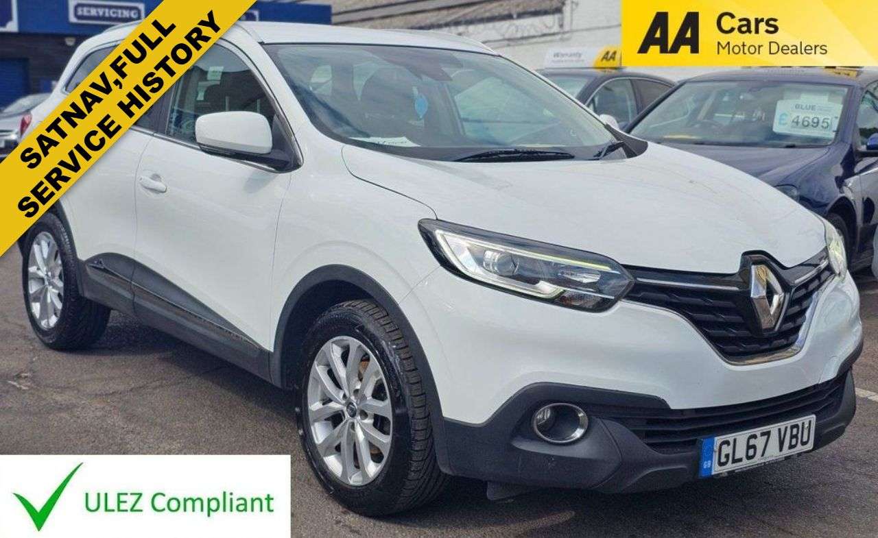A 2017 RENAULT KADJAR 1.2 TCe Dynamique Nav SUV 5dr Petrol Manual Euro 6 (s/s) (130 ps) FULL SERV A 2017 RENAULT KADJAR 1.2 TCe Dynamique Nav SUV 5dr Petrol Manual Euro 6 (s/s) (130 ps) FULL SERV