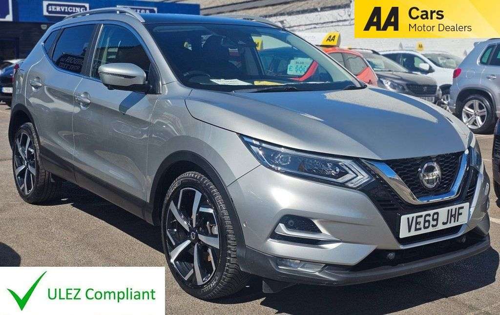 A 2019 NISSAN QASHQAI AUTOMATIC 1.3 DIG-T Tekna SUV 5dr Petrol DCT Auto Euro 6 (s/s) (160 ps) 360 A 2019 NISSAN QASHQAI AUTOMATIC 1.3 DIG-T Tekna SUV 5dr Petrol DCT Auto Euro 6 (s/s) (160 ps) 360