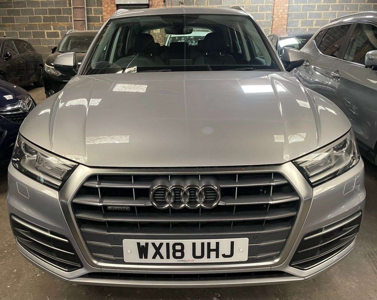 A 2018 AUDI Q5 2.0 TFSI Sport SUV 5dr Petrol S Tronic quattro Euro 6 (s/s) (252 ps) FULL S A 2018 AUDI Q5 2.0 TFSI Sport SUV 5dr Petrol S Tronic quattro Euro 6 (s/s) (252 ps) FULL S