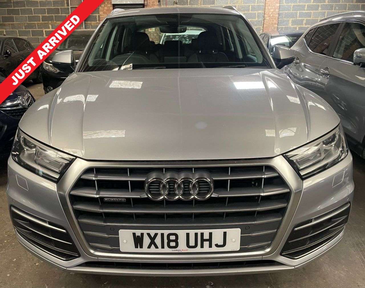A 2018 AUDI Q5 2.0 TFSI Sport SUV 5dr Petrol S Tronic quattro Euro 6 (s/s) (252 ps) FULL S A 2018 AUDI Q5 2.0 TFSI Sport SUV 5dr Petrol S Tronic quattro Euro 6 (s/s) (252 ps) FULL S