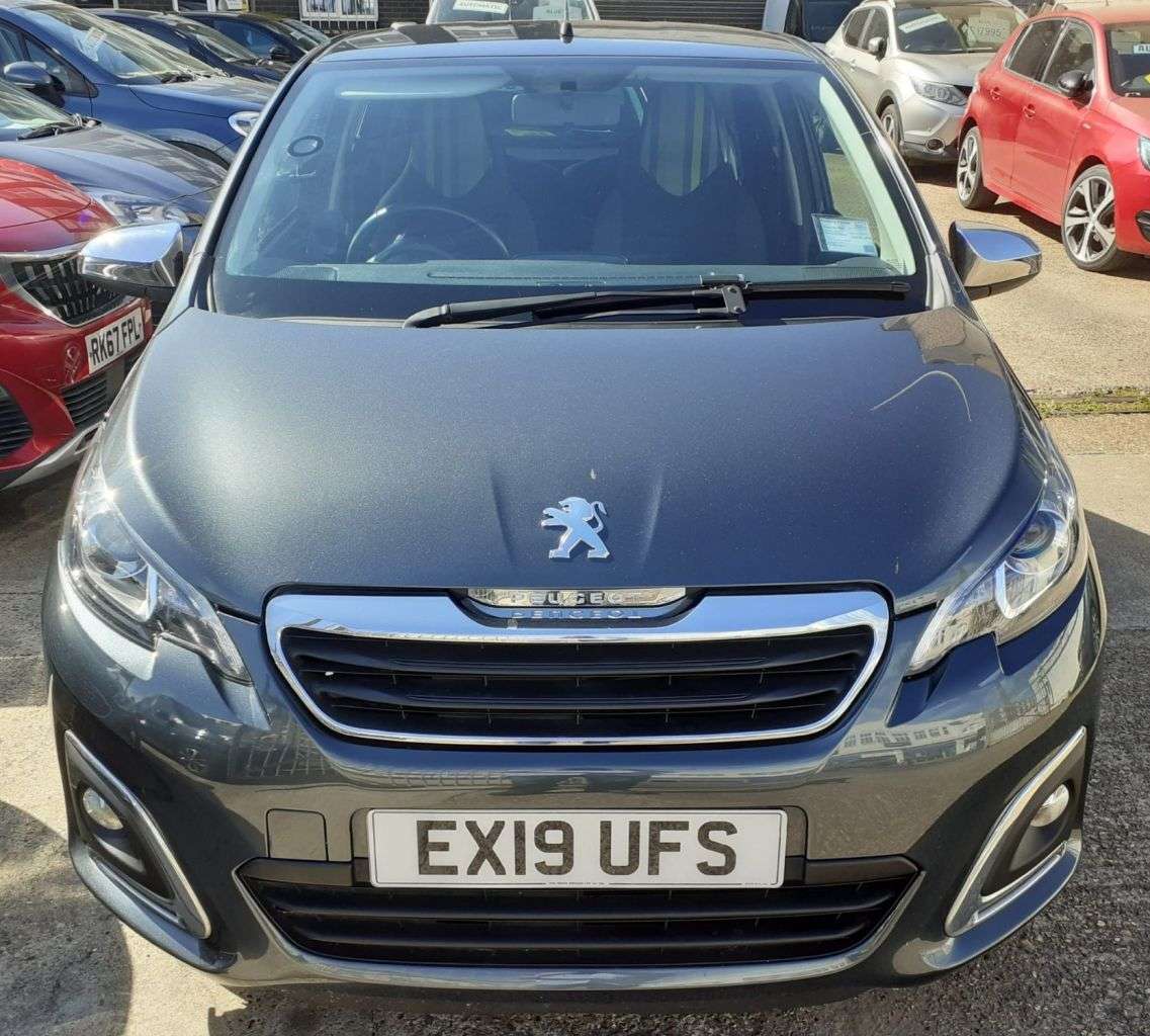 A 2019 PEUGEOT 108 AUTOMATIC 1.0 Collection Hatchback 5dr Petrol 2 Tronic Euro 6 (72 ps) REVER A 2019 PEUGEOT 108 AUTOMATIC 1.0 Collection Hatchback 5dr Petrol 2 Tronic Euro 6 (72 ps) REVER