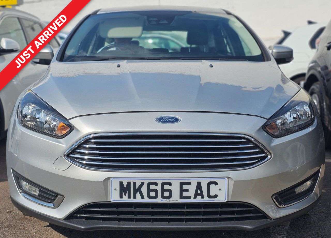 A 2016 FORD FOCUS AUTOMATIC 1.0T EcoBoost Titanium Hatchback 5dr Petrol Auto Euro 6 (s/s) (12 A 2016 FORD FOCUS AUTOMATIC 1.0T EcoBoost Titanium Hatchback 5dr Petrol Auto Euro 6 (s/s) (12