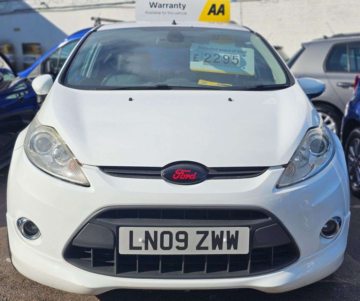 A 2009 FORD FIESTA 1.4 Titanium Hatchback 3dr Petrol Manual (133 g/km, 94 bhp) PRIVACY GLASS,M A 2009 FORD FIESTA 1.4 Titanium Hatchback 3dr Petrol Manual (133 g/km, 94 bhp) PRIVACY GLASS,M
