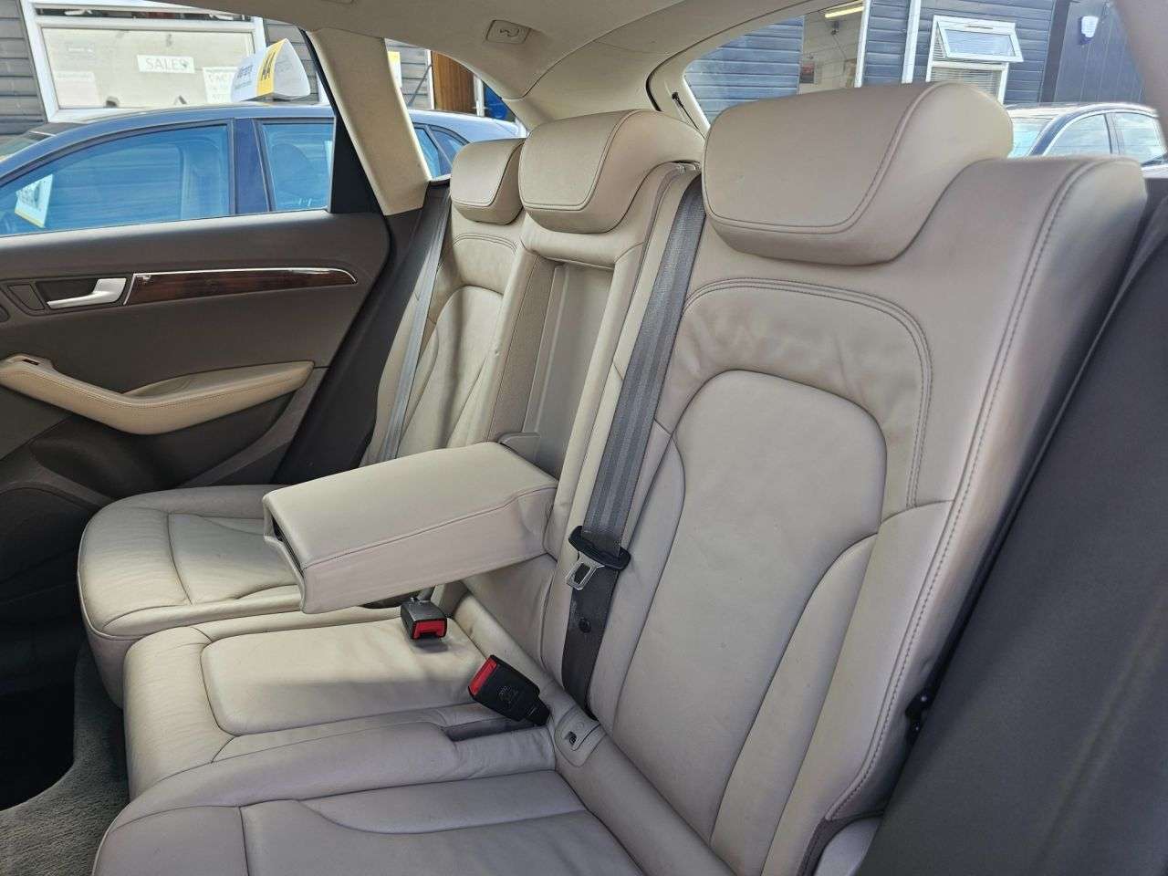 2009 AUDI Q5 2009 AUDI Q5