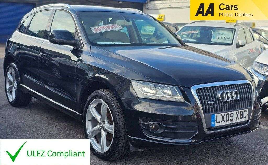A 2009 AUDI Q5 AUTOMATIC 2.0 TFSI SE SUV 5dr Petrol S Tronic quattro Euro 4 (211 ps) FULL A 2009 AUDI Q5 AUTOMATIC 2.0 TFSI SE SUV 5dr Petrol S Tronic quattro Euro 4 (211 ps) FULL